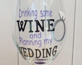 Wedding Planning Glass - Wedding Planning Wine Glass - Wine Glass for Future Mrs - Gift for Bride - Wedding Planning - Glitter Wine Glass