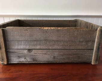 Vintage Wood Crate Cranberry Crate Wooden Fruit Crate 1940's Cranberry Farm Box Cranberry Crate Wooden Crate Wood Farm Box Farmhouse Decor
