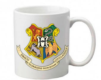 Harry Potter mug - Hogwarts coat of arms - Printed mug - Young reader - Harry Potter fan - Gifts for book lovers