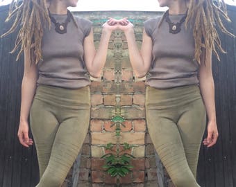 fifth element leggings in mossy green