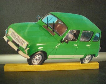 RENAULT 4L DECORATIVE PEDESTAL PLATE