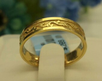 Gold Vine Wedding Band