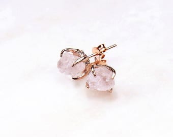 Rose Gold Rose Quartz Earrings. Rose Quartz Stud Earrings. Bridesmaid Gift. Bridal Jewelry. Rose quartz bridal earrings. Gemstone earrings.