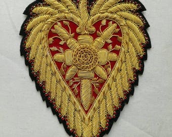 patch coeur brodé ; applique brodée ; embroidered patch