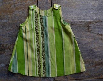 Trapeze girl green stripes dress