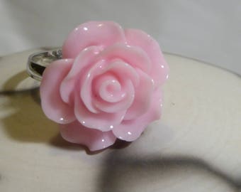Light resin romantic pink flower ring