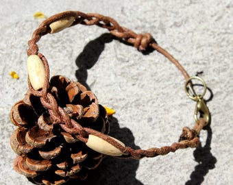 Bracelet waxed cotton and wood beads