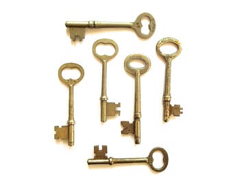 6 Vintage skeleton keys Old skeleton keys Vintage keys Key collection Bridal key Skelton key Old key Group Gifts for her Antique keys bit #6