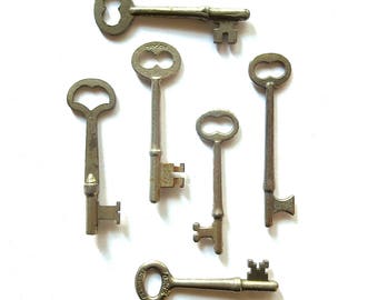 6 Vintage skeleton keys Old keys Vintage keys Antique skelton keys Rustic skeleton keys Key collection Early keys Bargain keys bit keys #3