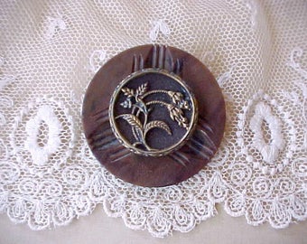 Unusual and Pretty Brooch Made of 2 Antique Buttons