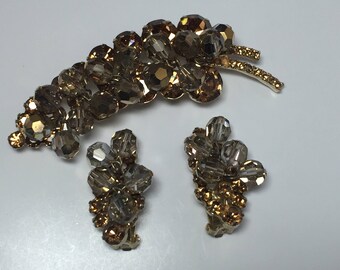 D&E aka Juliana Demi Colorado Topaz and Gray Beads Vintage 1960s Item: 17434