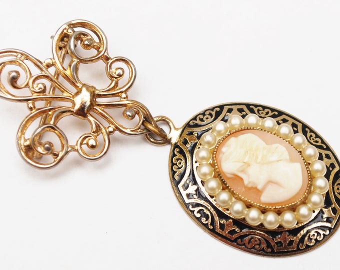 Coro Cameo Brooch - Fleur de Lis - white pearl and gold dangle Vintage Pin