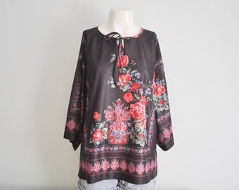 Vintage 1980's Black Floral Tunic Tie Neck Quarter Length Sleeve Bohemian 70s Blouse Mexican Top Rose Flowers Plus Size X-Large Festival Top