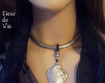 SILVER METAL CHOKER NECKLACE AND MACRAME "LEAF"