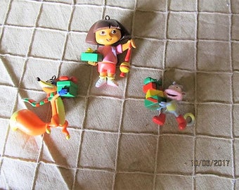 3 Piece Set Miniature Plastic Ornaments Cake Toppers Dora The Explorer Swiper No Swiping & Boots the Monkey