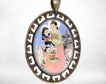 Vintage Religious Catholic Medal Pendant Cabochon Virgin Mary Korean Madonna