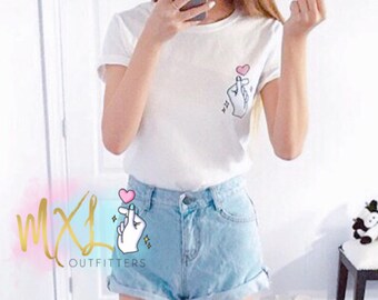 MXL Outfitters kpop finger heart logo T-Shirt