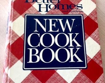 Better Homes and Gardens NEW COOK BOOK. Third printing from 1990.