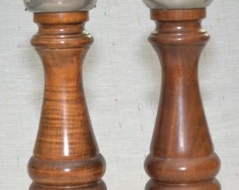 Colonial style wood and Boardman pewter salt shaker pepper mill made in Borel, France