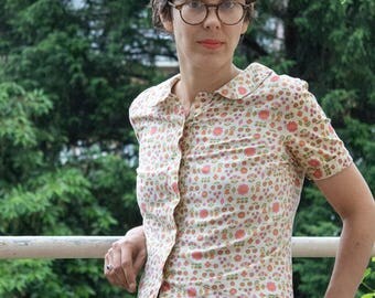 Women vintage floral sleeveless blouse / sleeveless shirt with flowers women Vintage