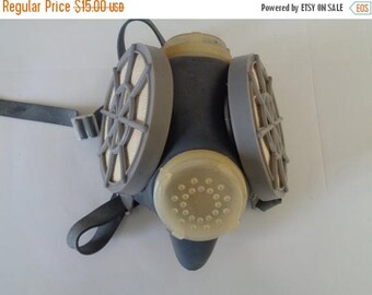20% sale Vintage industrial gas mask,Military respiratory gas mask, Army vintage Soviet surplus ,Lightweight filter fall out biological warf