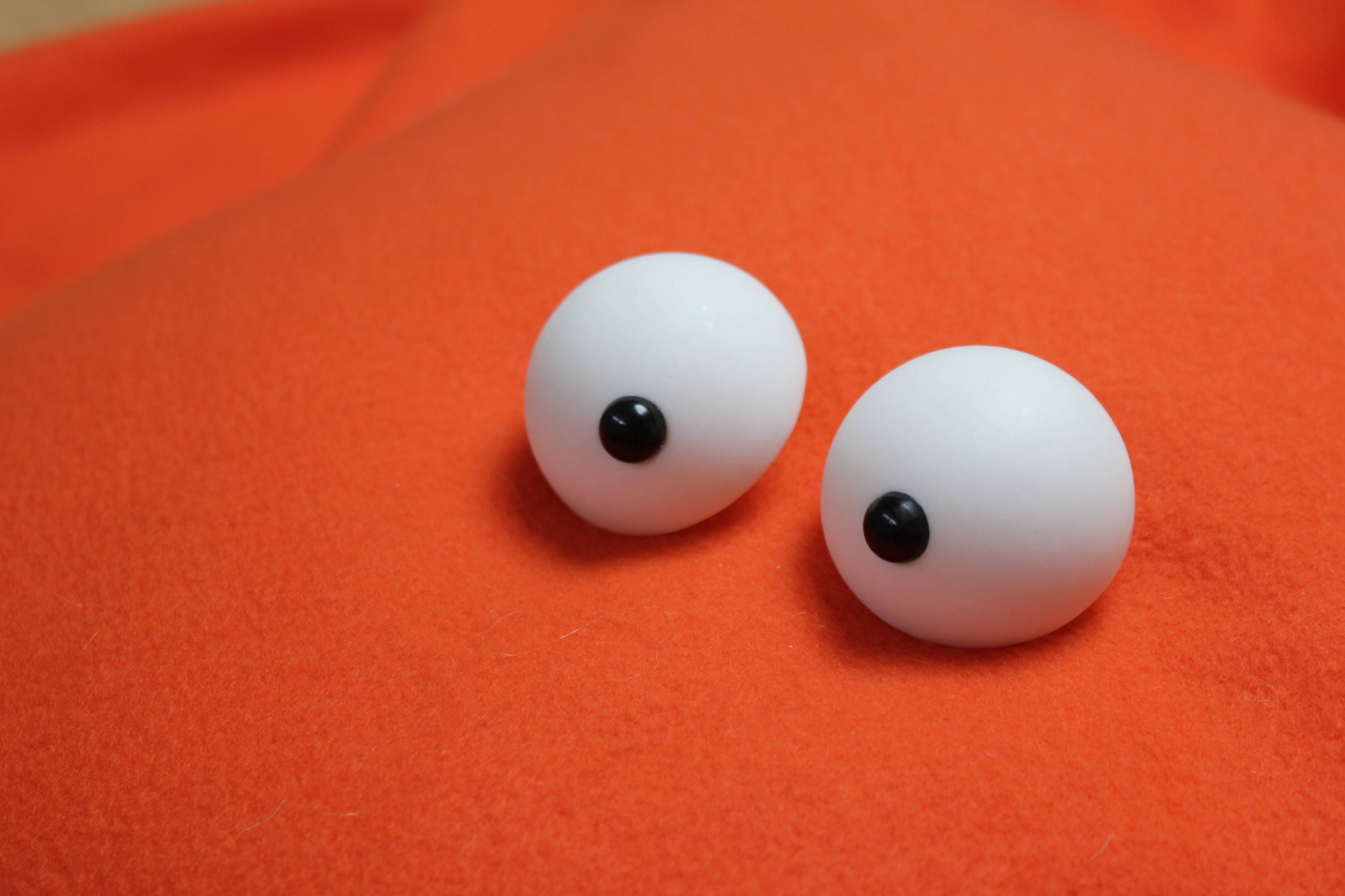 Polished Puppet Eyes with Black Pupil