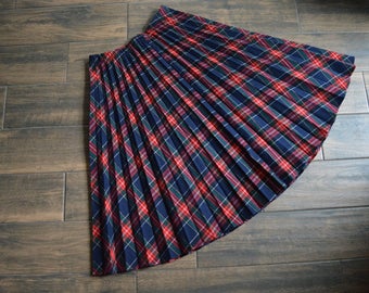 Vintage skirt 1970s JC Penney plaid wool bias cut midi skirt
