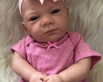 New Reborn Anna Bald Child Friendly Realistic Newborn Fake Baby Doll Girl 3+