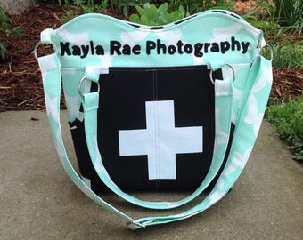 Personalized DSLR padded camera bag deluxe cross body strap, photography, wedding photography, travel camera bag,camera built in insert