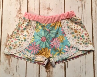 Boho size 3T floral shorts