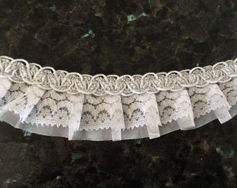 3.5 cm white color pleated Ribbon and silver