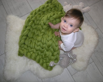 CHUNKY KNIT Baby BLANKET, highest quality, arm knit from 100% merino wool, extra felt