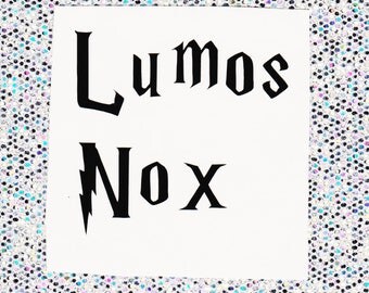 Lumos/Nox removable vinyl decals for light switch cover. Available in 4 colours. Harry Potter, wizard, Hogwarts, magic, spell, spells