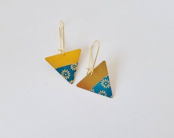 The little ' Lil papers: sequin golden triangle and Japanese paper