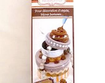 Decorative chocolate whipped cream