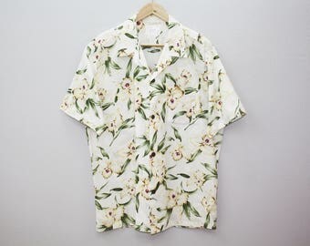 Vintage Howie Floral White Hibiscus Cotton Hawaiian Shirt Made in Hawaii Size L