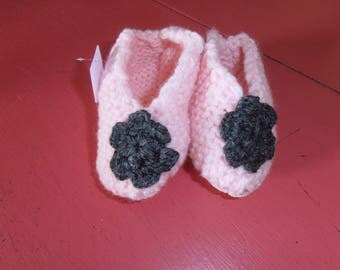 Pink slippers size 25
