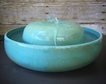 Cat drinking fountain - aqua blue READY TO SHIP