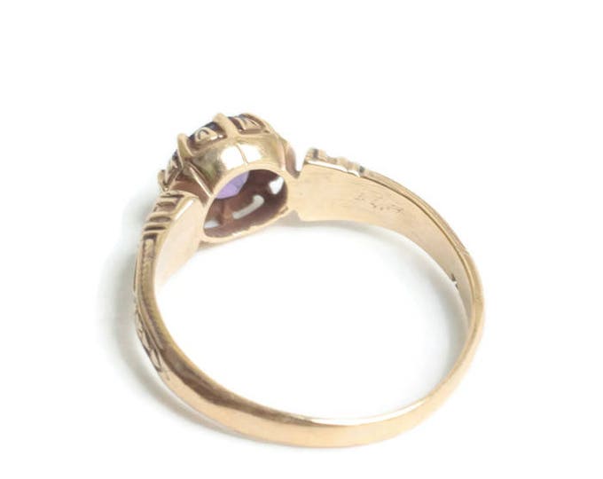 Amethyst and 10K Gold Ring Victorian Revival Style Setting Size 7 1/2