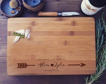 Personalized Gift, Wedding Cutting Board, Wood Cutting Board, Chopping Block, Arrows, Arrow Design, Unique Wedding Gift, Housewarming Gift