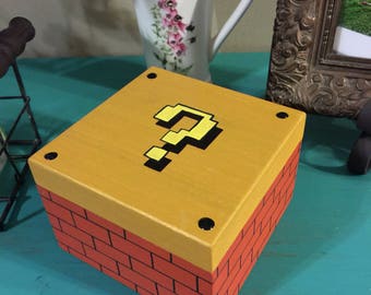 Super Mario Brothers, Nintendo, wooden Brick box,luigi,80's,classic