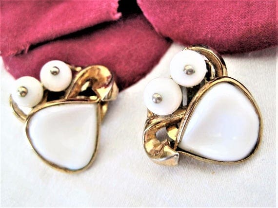 Crown Trifari Earrings - Poured White Glass - Pat. Pend. - Alfred Philippe - Book Piece
