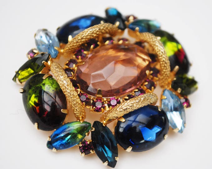 Watermelon Givre Rhinestone Brooch - Gold mesh plated metal - Blue green Pink glass cabachon - Mid Century pin