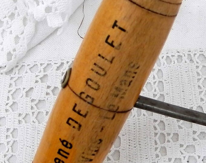 Large Vintage French Restaurant Wooden and Metal Cork Screw Publicity Gift From Vin Merchant in Le Mans France 1960s, Big Corkscrew