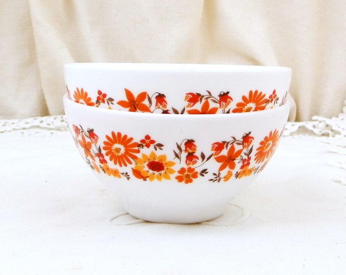 2 Vintage White Milk Glass French Coffee Bowls. Pair Arcopal Bowl with Orange Flower Pattern from France, 1960s / 1970s Retro Kitchenware 2 Vintage White Milk Glass French Coffee Bowls. Pair Arcopal Bowl with Orange Flower Pattern from France, 1960s / 1970s Retro Kitchenware