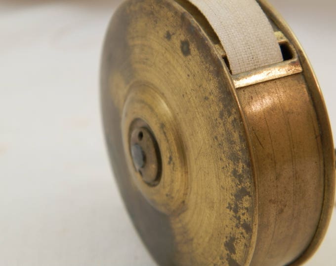 Antique 19 th French Century Brass 10 Meter Retractable Tape Measure, Metal Measuring Instrument from France, Wind Up, Retro Brocante Decor Antique 19 th French Century Brass 10 Meter Retractable Tape Measure, Metal Measuring Instrument from France, Wind Up, Retro Brocante Decor