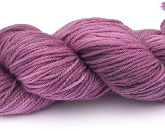 Hand dyed yarn Double knit 100% Superwash Merino - Dusty pink