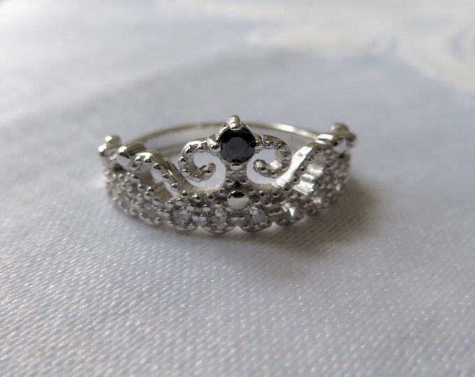 Sterling Silver Crown Ring, Black Sapphire & White Topaz Ring, Crown Jewelry, Size 6