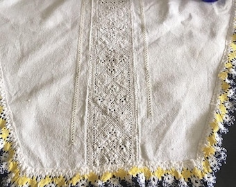 Vintage White Linen Runner with Blue and Yellow Lace Trim