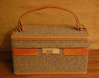 Vintage Hartmann Train Case, Vanity case, train luggage, vintage travel case, tweed and leather Hartman train case with original hand mirror